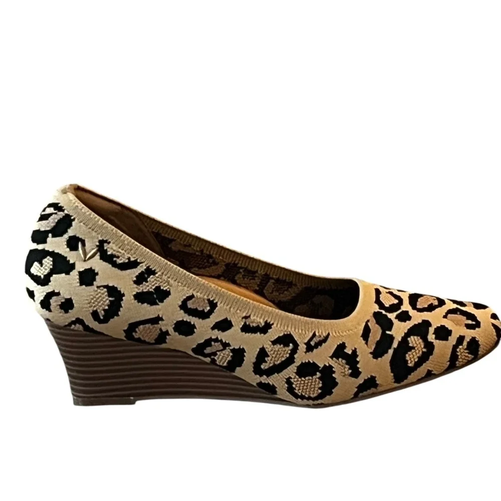 NWOT Vivaia Margot Square Toe Wedge Shoes Womens‎ 38.5 Leopard Knit